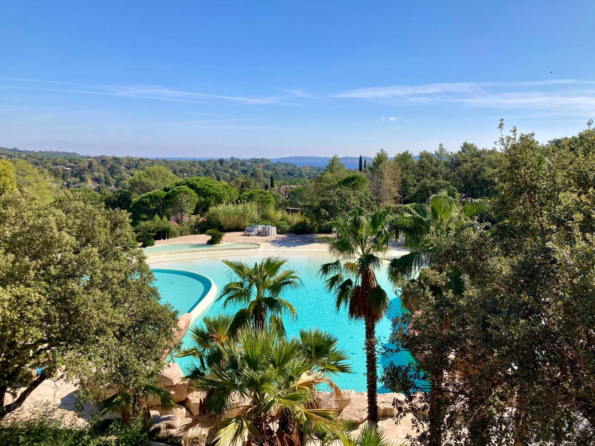 Les Restanques Vue Mer Roses 1070 Rez De Jardin Grimaud Eksteriør bilde